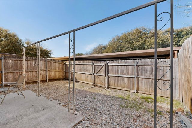 2315 Blue Sage Lane, Arlington, TX 76014