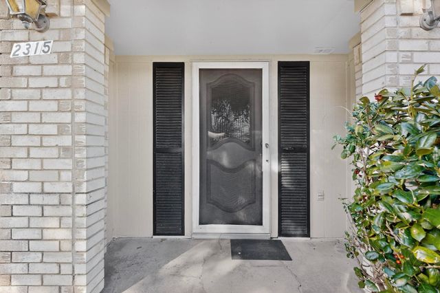 2315 Blue Sage Lane, Arlington, TX 76014