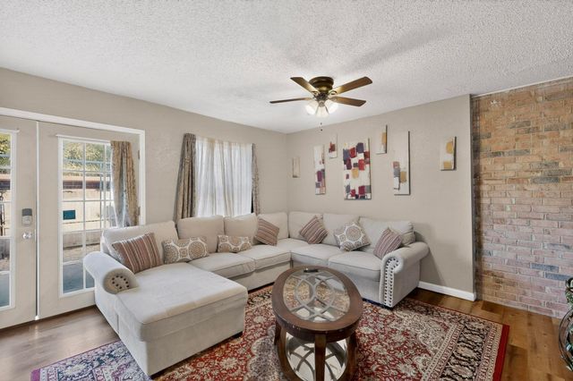 2315 Blue Sage Lane, Arlington, TX 76014