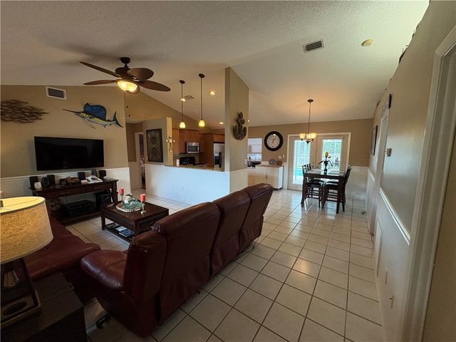 1086 Phelps Street, Sebastian, FL 32958