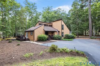 3200 Hunts Bridge Ct, Midlothian, VA 23112