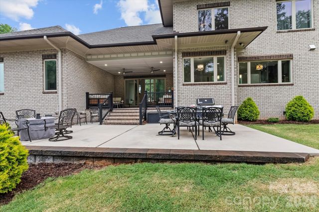 9355 Legrand Drive, Terrell, NC 28682