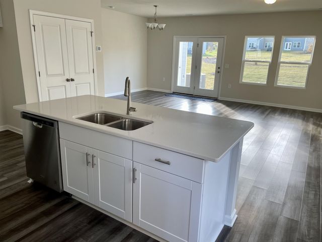 912 Field Ivy Drive, Fuquay Varina, NC 27526