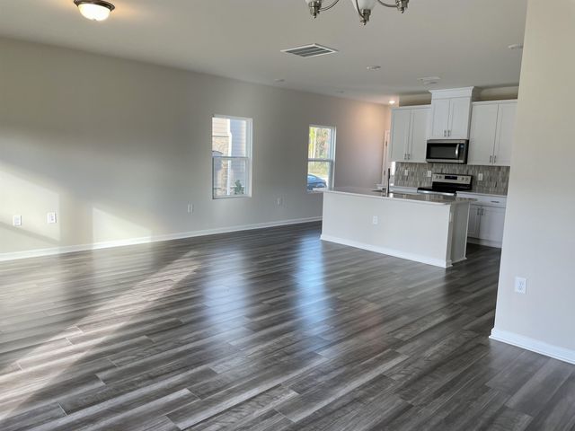 912 Field Ivy Drive, Fuquay Varina, NC 27526