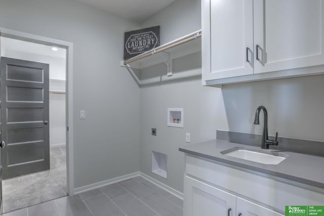 5807 N 197th Street, Elkhorn, NE 68022
