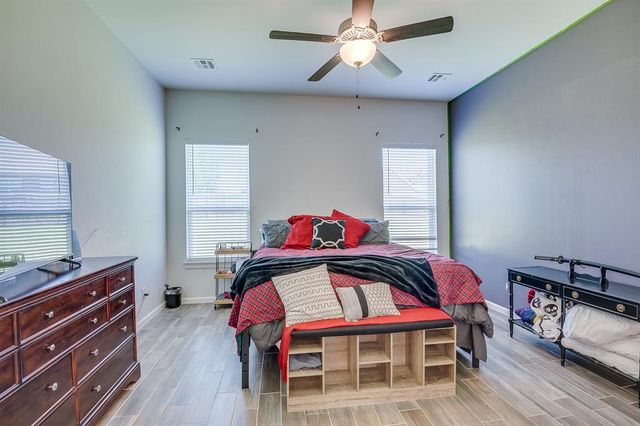 11017 SW 32nd Street, Yukon, OK 73099