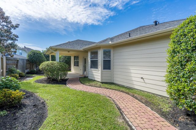 8722 Iris Arbor Lane, Houston, TX 77095