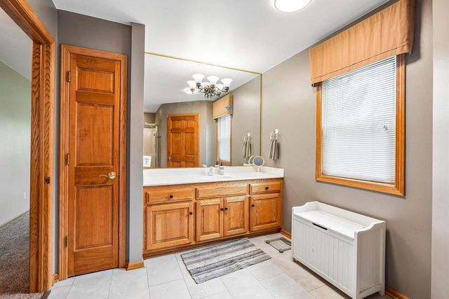 N43W33183 Glen Parc CIRCLE, Nashotah, WI 53058