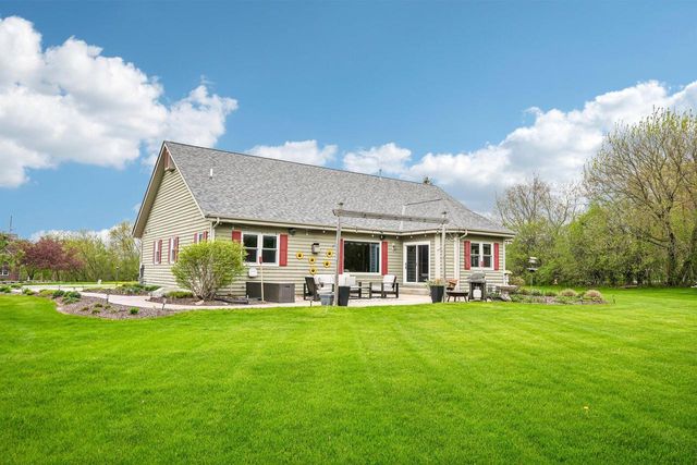 N43W33183 Glen Parc CIRCLE, Nashotah, WI 53058