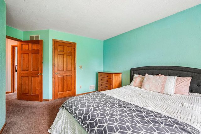 N43W33183 Glen Parc CIRCLE, Nashotah, WI 53058