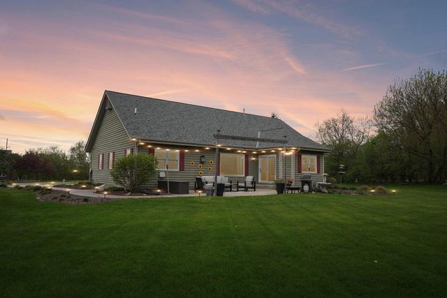 N43W33183 Glen Parc CIRCLE, Nashotah, WI 53058