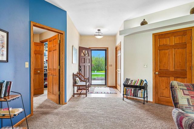 N43W33183 Glen Parc CIRCLE, Nashotah, WI 53058