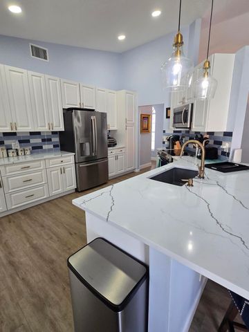3963 Redondo Court, Boca Raton, FL 33487
