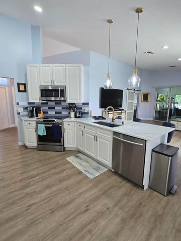 3963 Redondo Court, Boca Raton, FL 33487