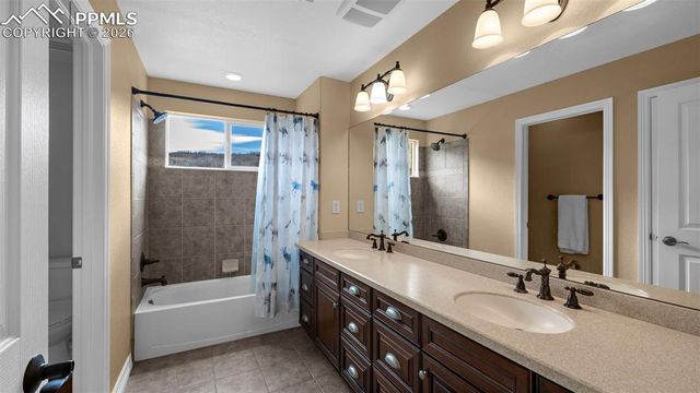 1547 Ridgetrail Court, Castle Rock, CO 80104