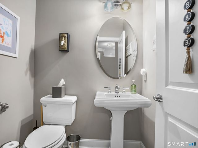 85 Winding Ridge Way 85, Danbury, CT 06810