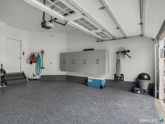 85 Winding Ridge Way 85, Danbury, CT 06810