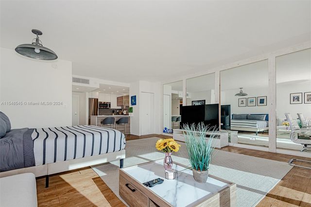 2301 Collins Ave 1230, Miami Beach, FL 33139