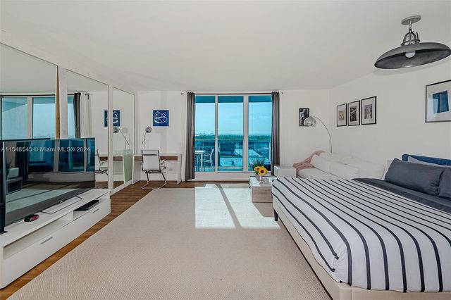 2301 Collins Ave 1230, Miami Beach, FL 33139