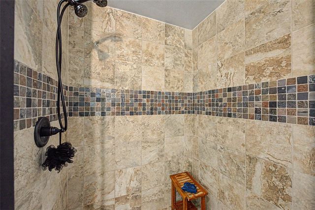 8022 Tanglewood Road, Rogers, AR 72756