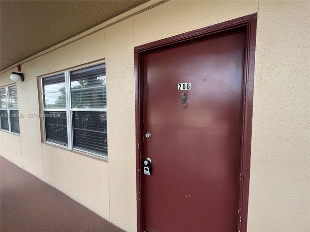 800 SW 131st Avenue 206F, Pembroke Pines, FL 33027