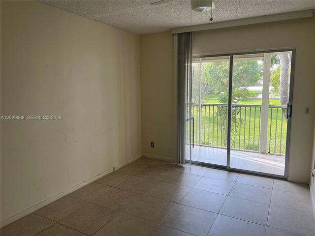 800 SW 131st Avenue 206F, Pembroke Pines, FL 33027