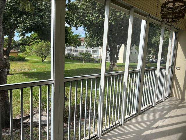 800 SW 131st Avenue 206F, Pembroke Pines, FL 33027