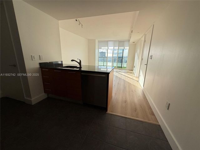 50 Biscayne Blvd 4807, Miami, FL 33132