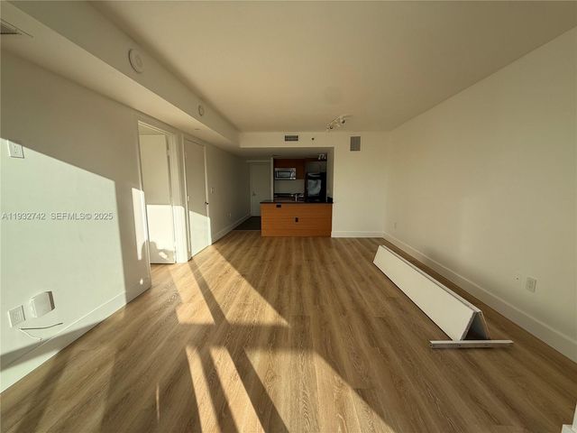 50 Biscayne Blvd 4807, Miami, FL 33132