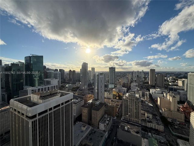 50 Biscayne Blvd 4807, Miami, FL 33132