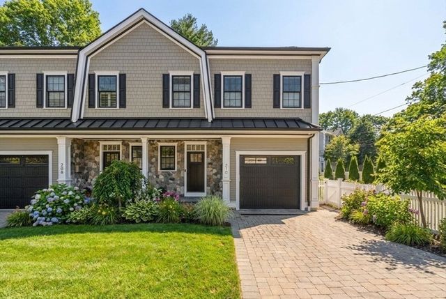 210 Evelyn 210, Newton, MA 02468