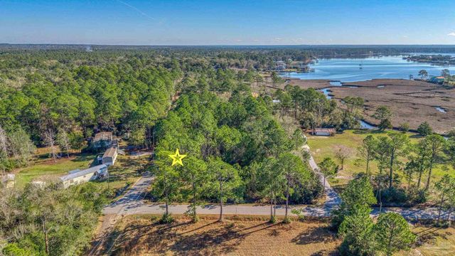 01 Petersen Pt Rd, Milton, FL 32583