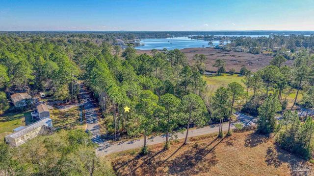 01 Petersen Pt Rd, Milton, FL 32583
