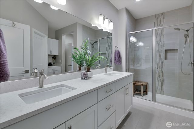 22619 SE 237th Place, Maple Valley, WA 98038