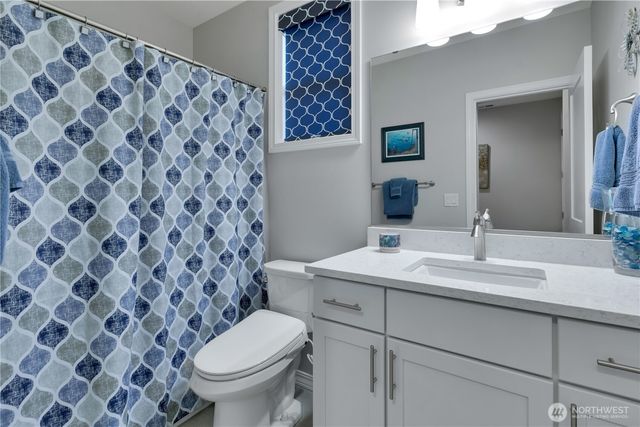 22619 SE 237th Place, Maple Valley, WA 98038