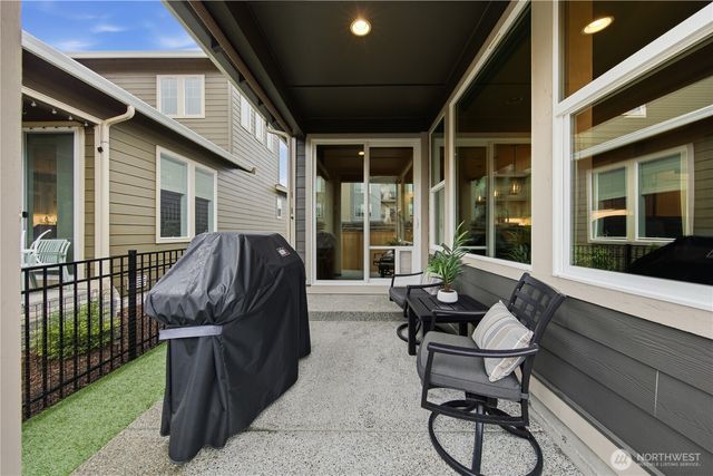 22619 SE 237th Place, Maple Valley, WA 98038