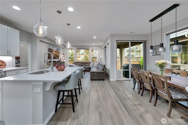 22619 SE 237th Place, Maple Valley, WA 98038