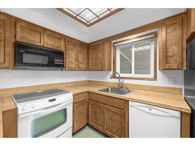 4405 Se JEFFERSON St, Milwaukie, OR 97222