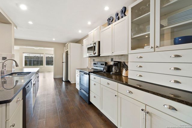 116 S gardenview, Castle Hills, TX 78213