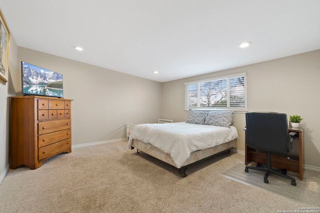 116 S gardenview, Castle Hills, TX 78213