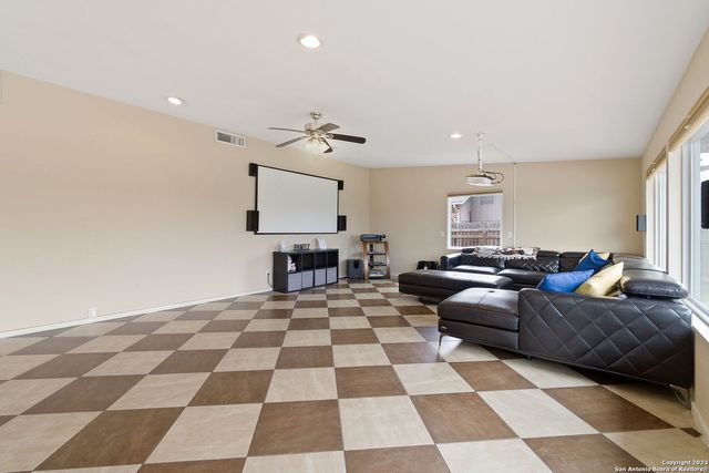 116 S gardenview, Castle Hills, TX 78213