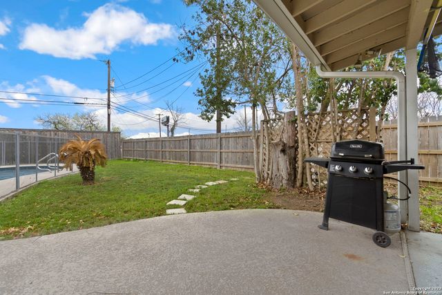 116 S gardenview, Castle Hills, TX 78213