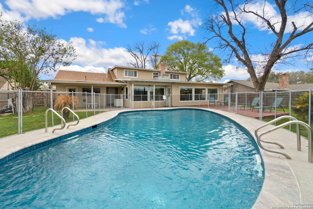 116 S gardenview, Castle Hills, TX 78213