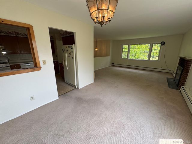 11 Lynbrook Road, Poughkeepsie, NY 12603