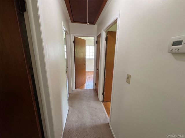 11 Lynbrook Road, Poughkeepsie, NY 12603