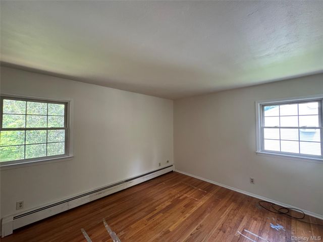11 Lynbrook Road, Poughkeepsie, NY 12603