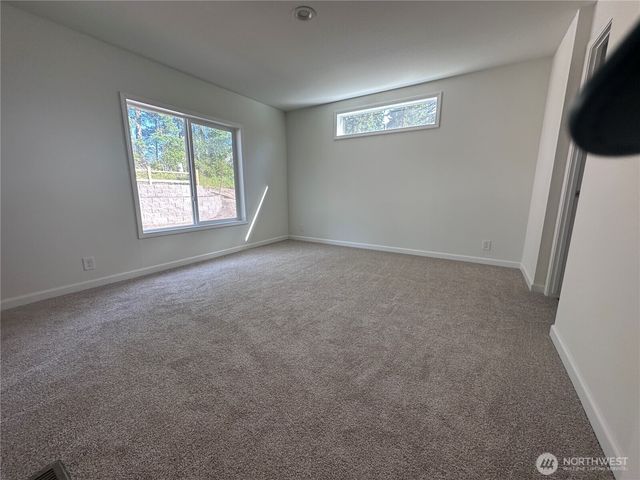 1561 E Trails End Drive, Belfair, WA 98528