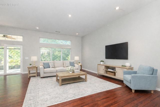 373 Southwind Lane, Ludlow, KY 41016