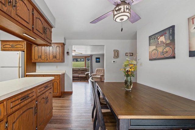 374 SKYLINE BOULEVARD, Green Bay, WI 54302