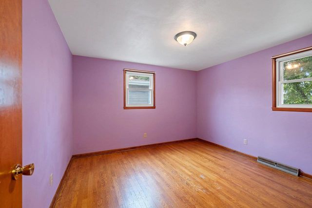 374 SKYLINE BOULEVARD, Green Bay, WI 54302